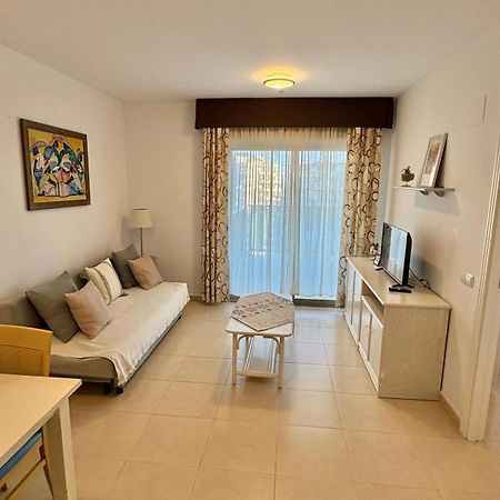 Apartment With Sea View Pool & Private Parking 卡尔佩 外观 照片