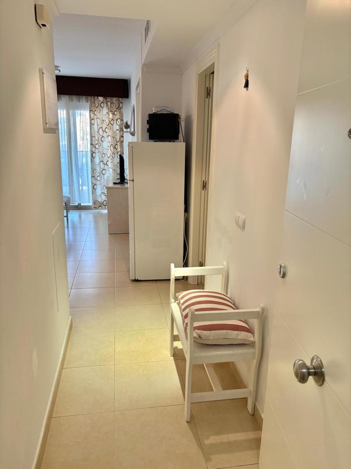 Apartment With Sea View Pool & Private Parking 卡尔佩 外观 照片