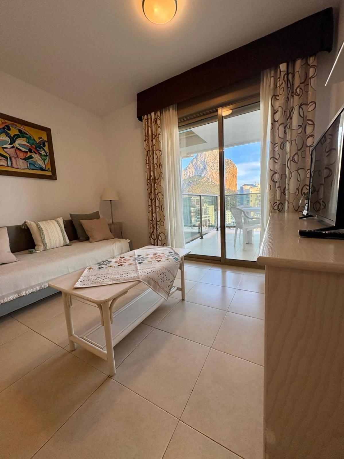 Apartment With Sea View Pool & Private Parking 卡尔佩 外观 照片